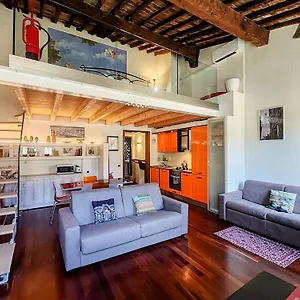 Cavour Mezzanine By 360rentals , Florence Italy